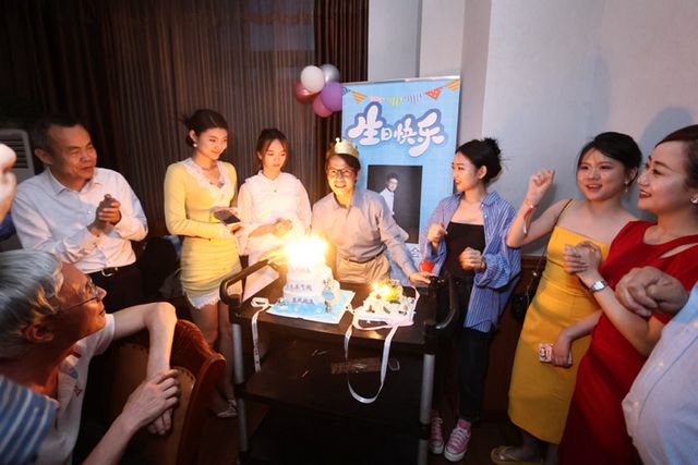 好消息：魏新雨、宋洁两大女星祝贺SZM双滋艺人网红基地揭幕(图22)