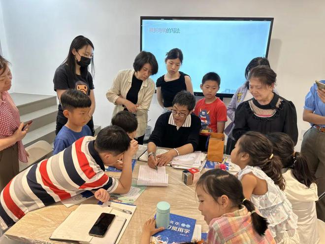 长宁首个！设在商业体内的居委会有什么不一样？(图4)