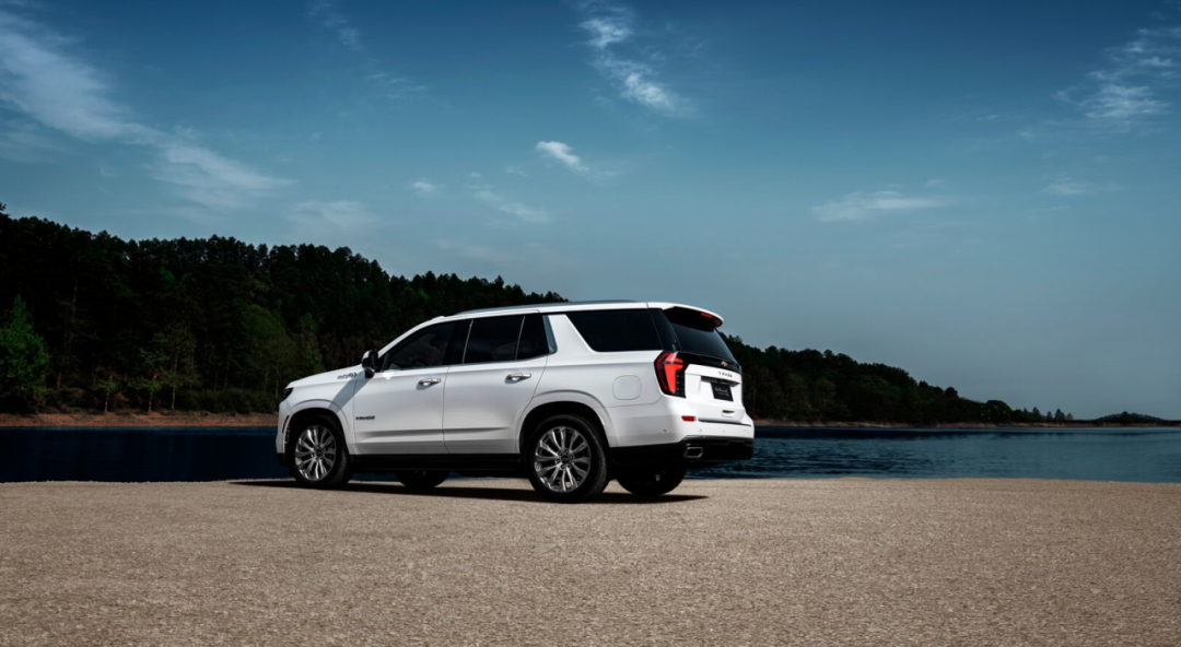 648万-728万全尺寸SUV TAHOE太浩上市(图2) 648万-728万全尺寸SUV TAHOE太浩上市(图2)