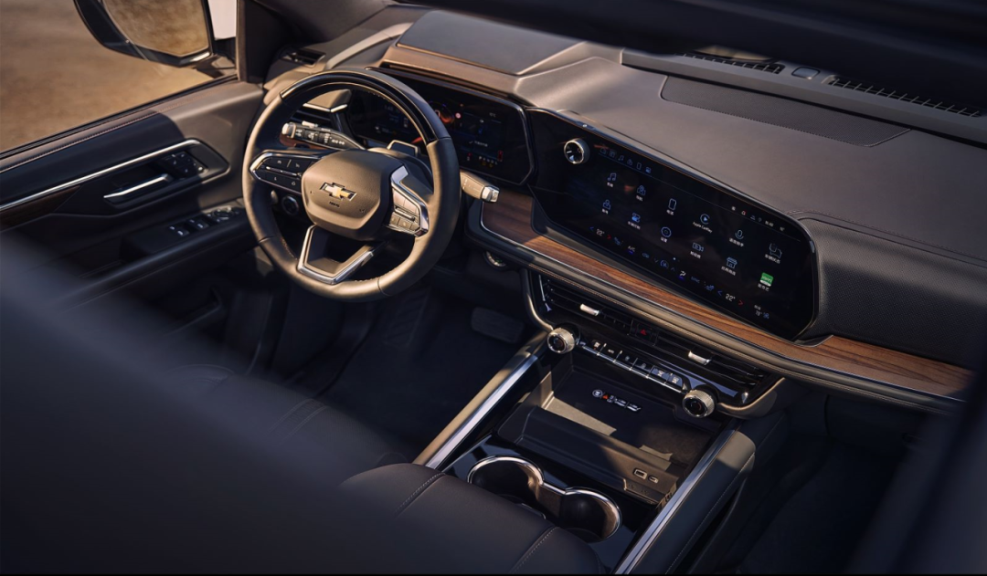 648万-728万全尺寸SUV TAHOE太浩上市(图4) 648万-728万全尺寸SUV TAHOE太浩上市(图4)