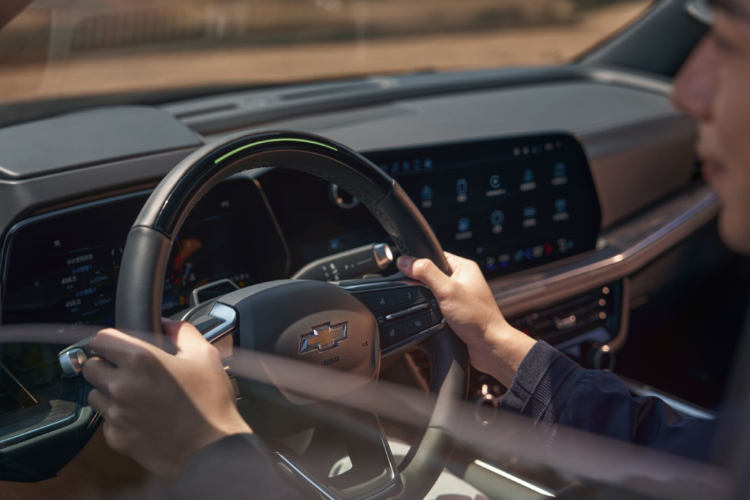 648万-728万全尺寸SUV TAHOE太浩上市(图6) 648万-728万全尺寸SUV TAHOE太浩上市(图6)