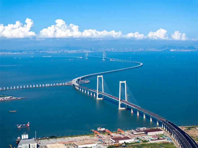 跨越山海 看见春天的曙光——2025年新年献词(图2) 跨越山海 看见春天的曙光——2025年新年献词(图2)
