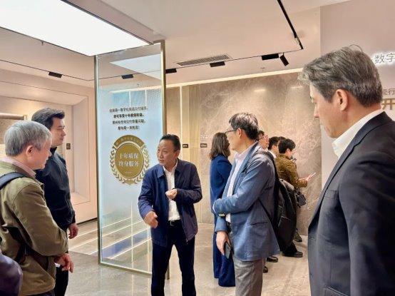 《陶瓷砖密缝铺贴施工技术规程》交流暨密缝铺贴技术专家会召开(图2) 《陶瓷砖密缝铺贴施工技术规程》交流暨密缝铺贴技术专家会召开(图2)